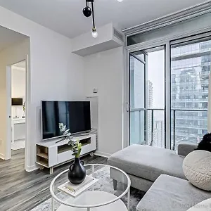 Stunning - 1 Bdrm W/breakfast Toronto